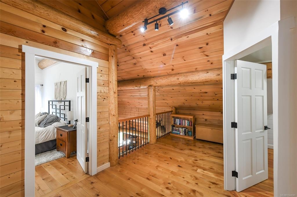 1258 Barr Drive, Black Creek, BC, V0R 2M0 - 74