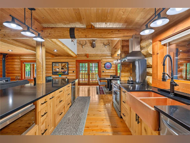 1258 Barr Drive, Black Creek, BC, V0R 2M0 - 33