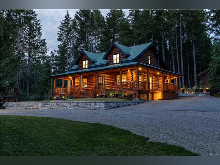 1258 Barr Drive, Black Creek, BC, V0R 2M0 - 3