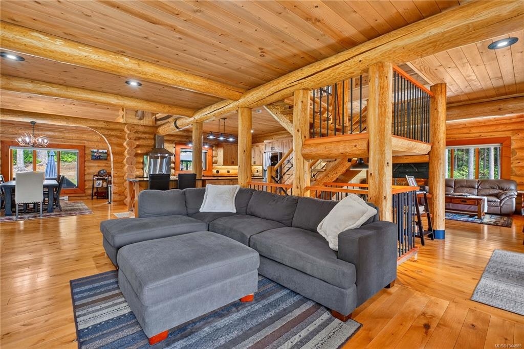 1258 Barr Drive, Black Creek, BC, V0R 2M0 - 43