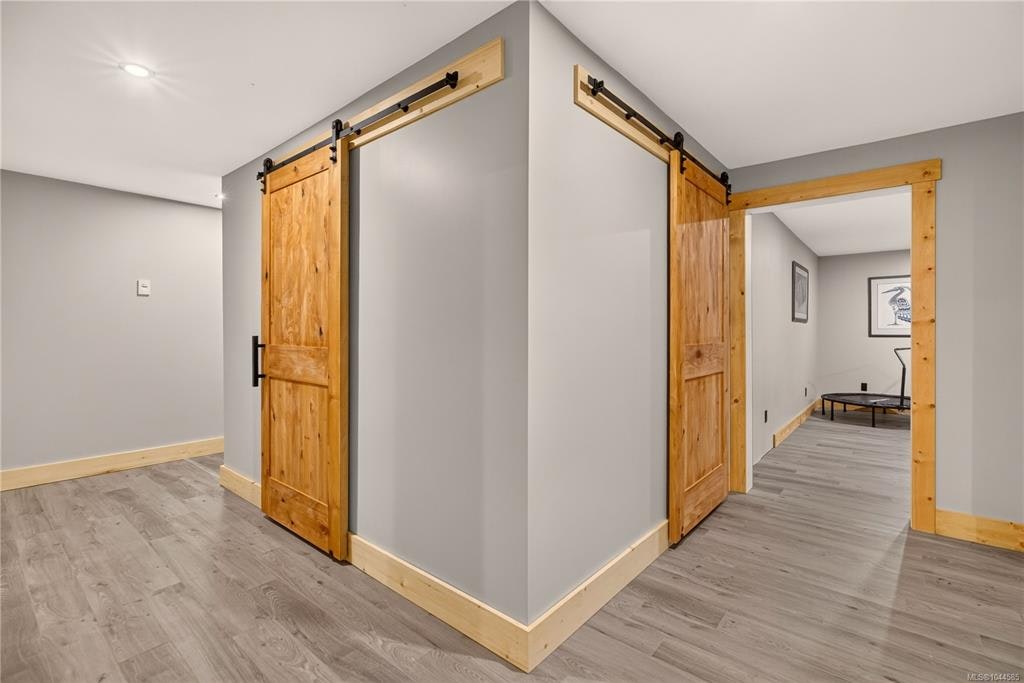 1258 Barr Drive, Black Creek, BC, V0R 2M0 - 82