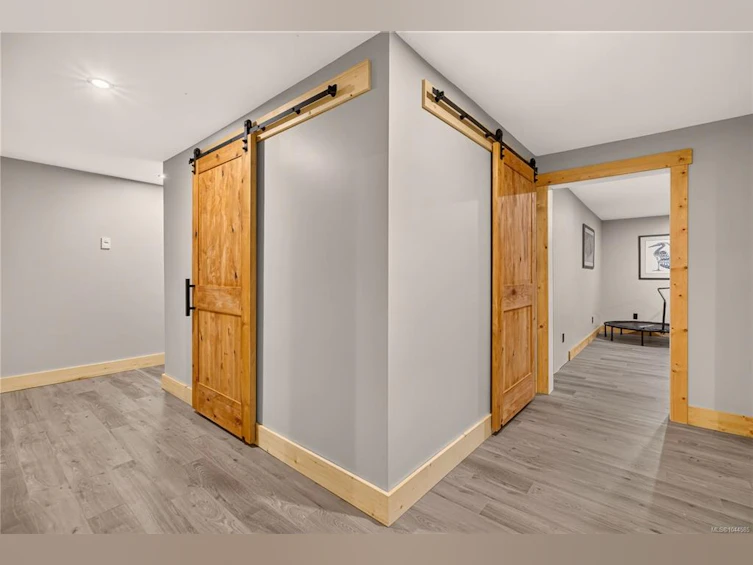 1258 Barr Drive, Black Creek, BC, V0R 2M0 - 82