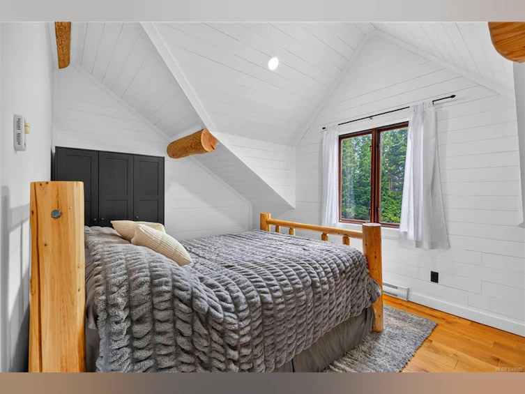 1258 Barr Drive, Black Creek, BC, V0R 2M0 - 66