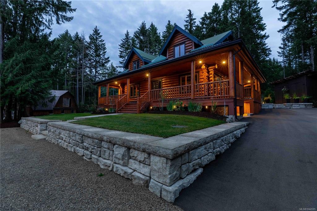 1258 Barr Drive, Black Creek, BC, V0R 2M0 - 6