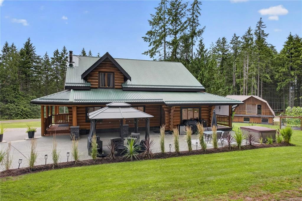 1258 Barr Drive, Black Creek, BC, V0R 2M0 - 10
