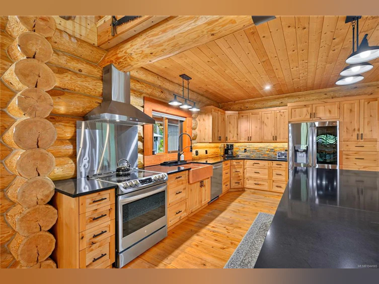 1258 Barr Drive, Black Creek, BC, V0R 2M0 - 35
