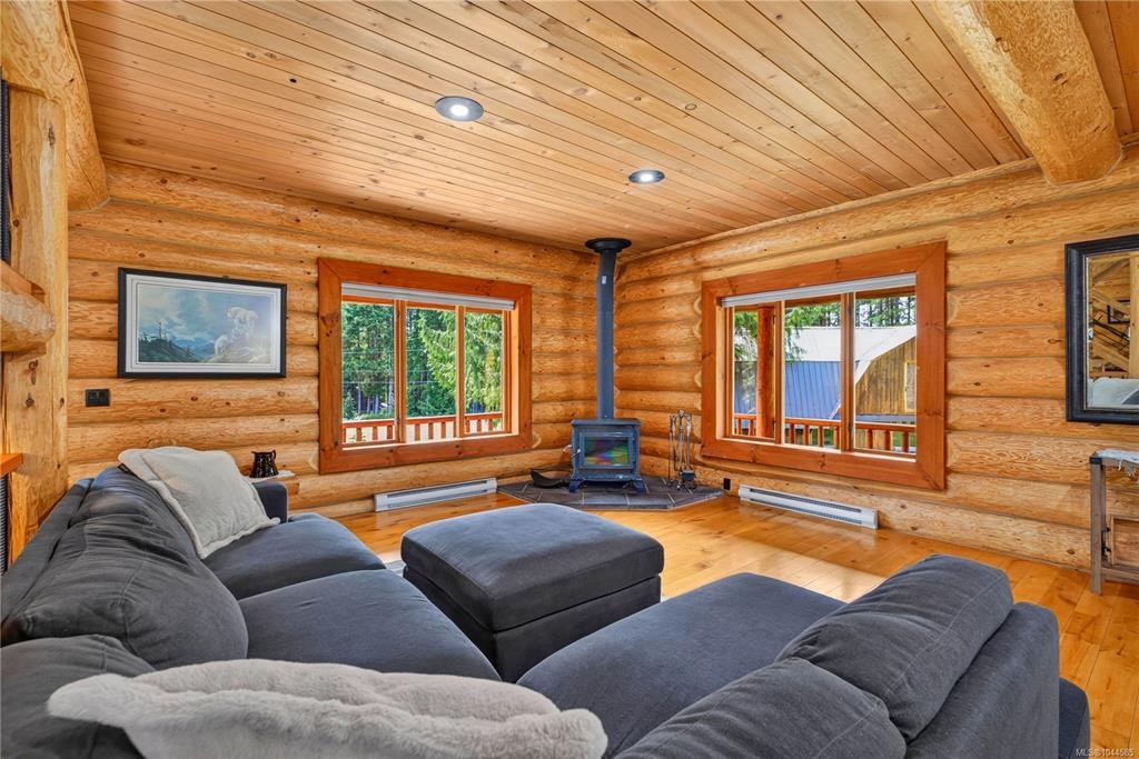1258 Barr Drive, Black Creek, BC, V0R 2M0 - 42
