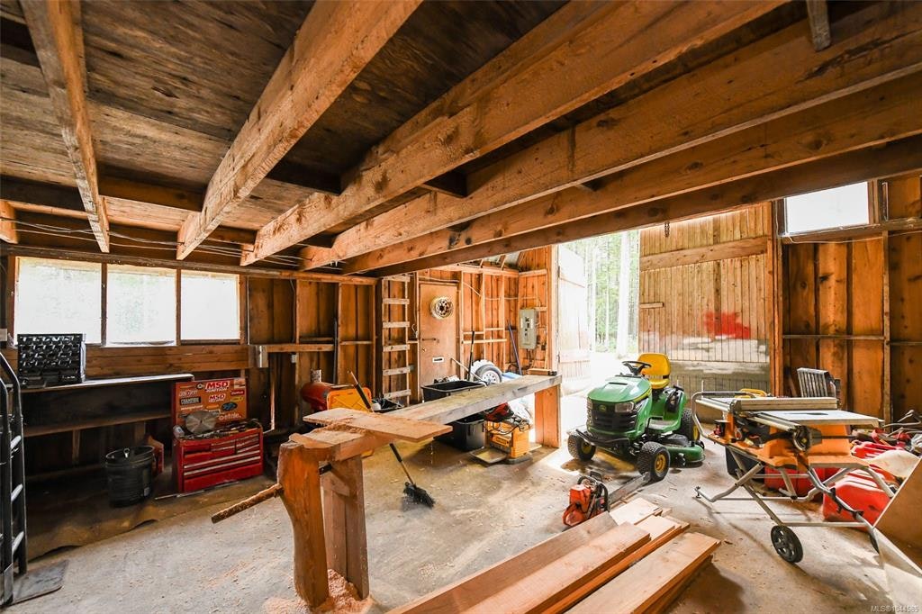 1258 Barr Drive, Black Creek, BC, V0R 2M0 - 97