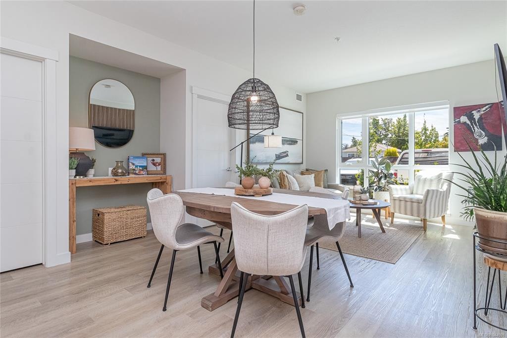 106-120 W Jensen Avenue, Parksville, BC, V9P 0H6