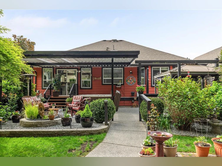 3319 Cook Street, Chemainus, BC, V0R 1K2 - 40
