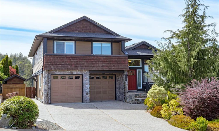 3438 Mary Anne Crescent