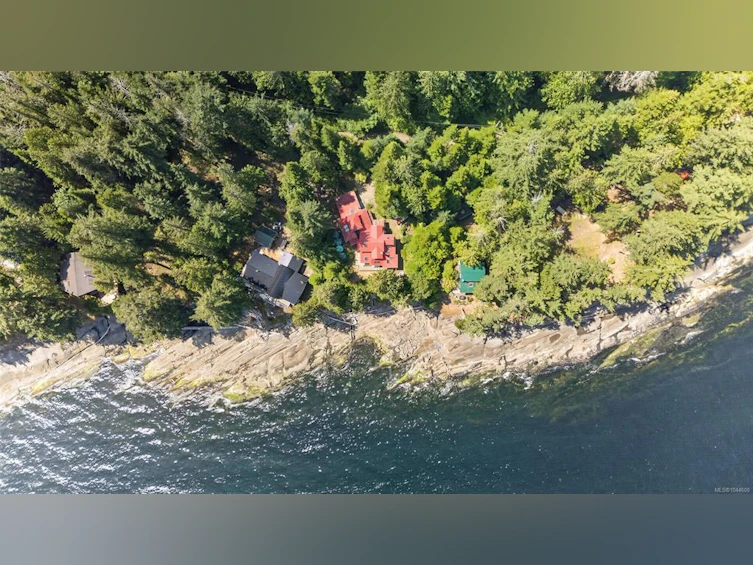 105 Island Park Drive, Galiano Island, BC, V0N 1P0 - 5