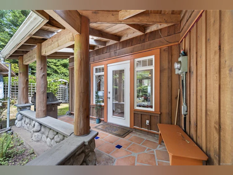 105 Island Park Drive, Galiano Island, BC, V0N 1P0 - 7