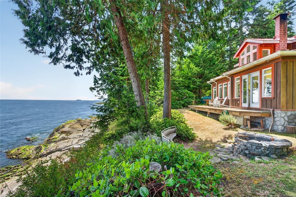 105 Island Park Drive, Galiano Island, BC, V0N 1P0