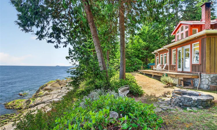 105 Island Park Drive