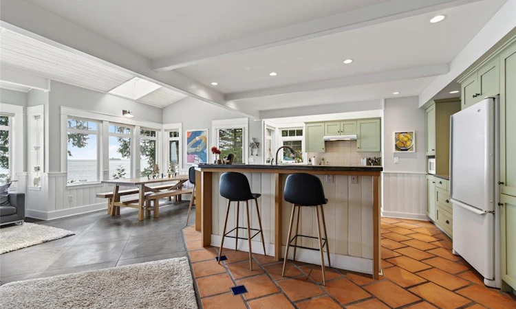 105 Island Park Drive