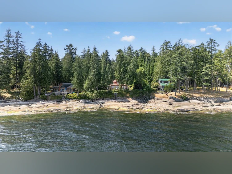 105 Island Park Drive, Galiano Island, BC, V0N 1P0 - 40