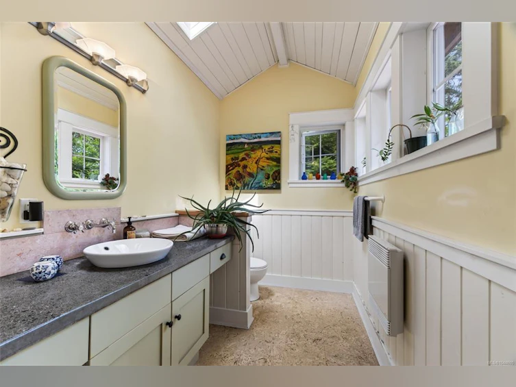 105 Island Park Drive, Galiano Island, BC, V0N 1P0 - 22