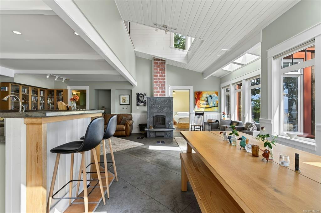 105 Island Park Drive, Galiano Island, BC, V0N 1P0 - 8