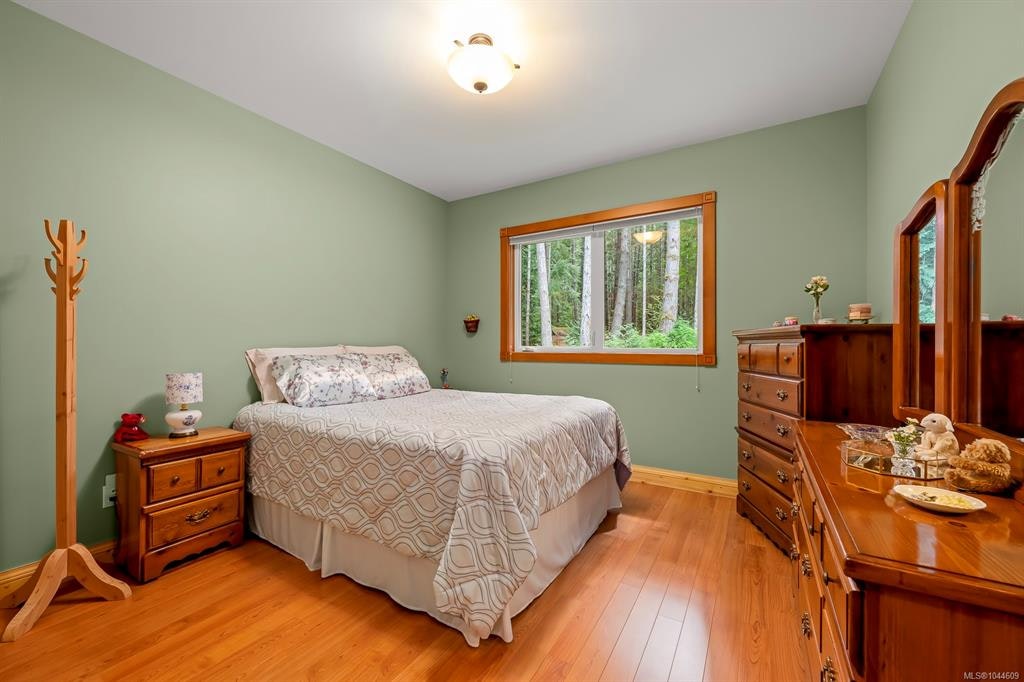 307 Bates Drive, Fanny Bay, BC, V0R 1W0 - 13