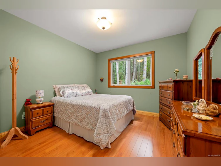 307 Bates Drive, Fanny Bay, BC, V0R 1W0 - 13