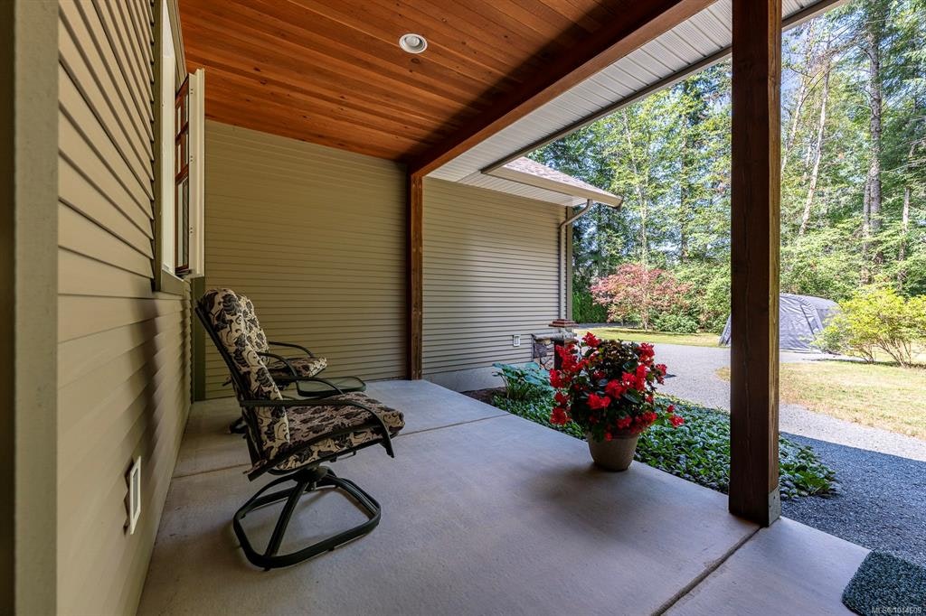 307 Bates Drive, Fanny Bay, BC, V0R 1W0 - 34