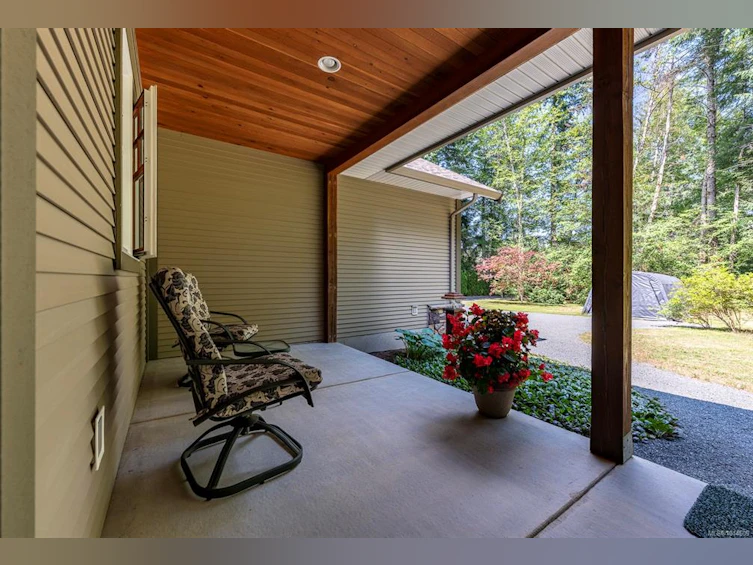 307 Bates Drive, Fanny Bay, BC, V0R 1W0 - 34
