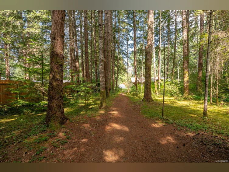 307 Bates Drive, Fanny Bay, BC, V0R 1W0 - 68