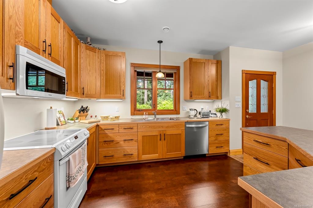 307 Bates Drive - 5