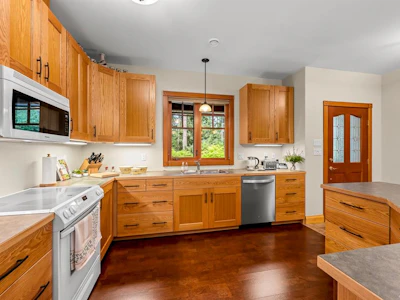 307 Bates Drive - 5