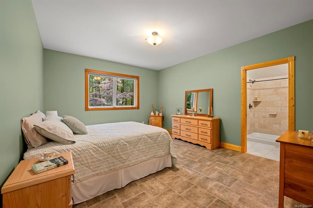 307 Bates Drive, Fanny Bay, BC, V0R 1W0 - 8