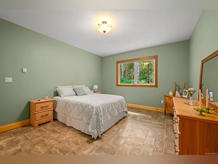 307 Bates Drive, Fanny Bay, BC, V0R 1W0 - 7