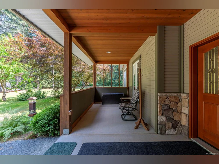 307 Bates Drive, Fanny Bay, BC, V0R 1W0 - 35