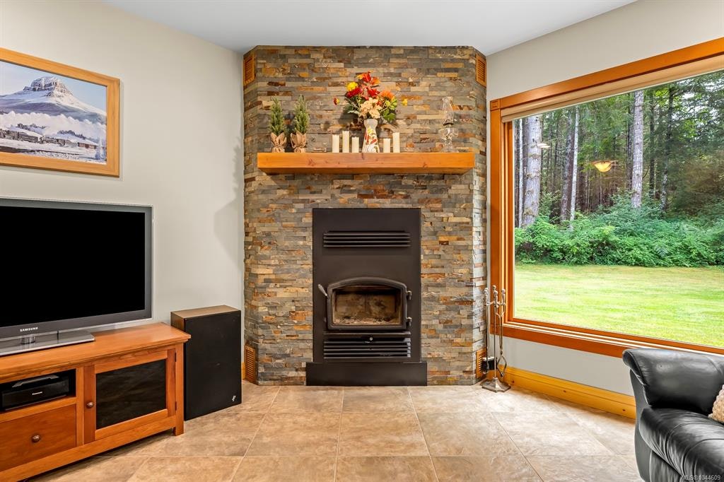 307 Bates Drive, Fanny Bay, BC, V0R 1W0 - 24