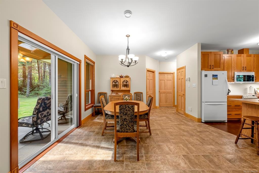 307 Bates Drive, Fanny Bay, BC, V0R 1W0 - 27