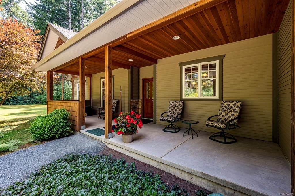 307 Bates Drive, Fanny Bay, BC, V0R 1W0 - 37