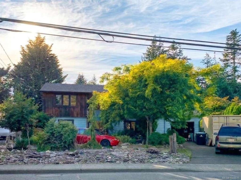 347 Pritchard Road, Comox, BC, V9M 2Y8