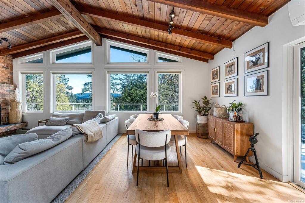 2083 North End Road, Salt Spring Island, BC, V8K 1E1