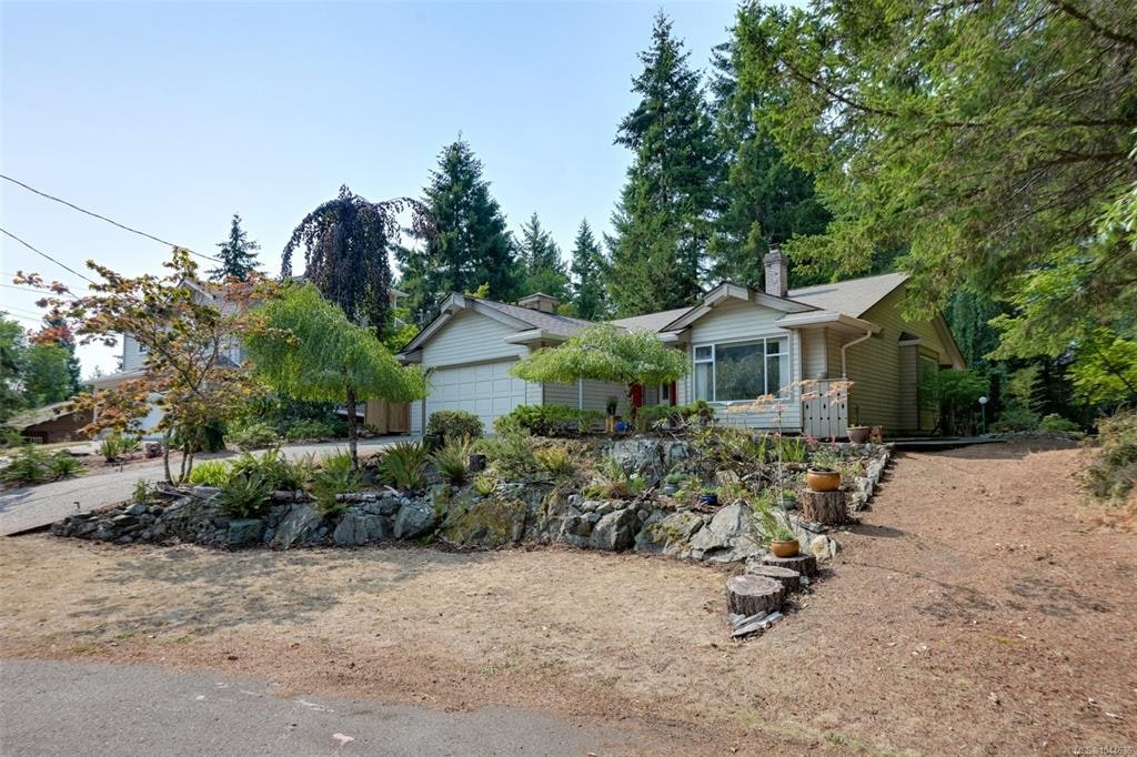2370 Larsen Road, Shawnigan Lake, BC, V8H 2E7