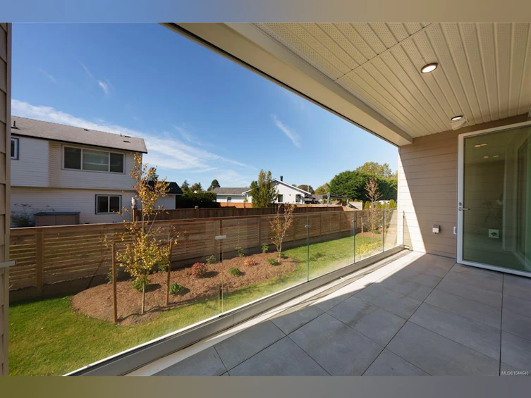 107-9570 Fifth Street, Sidney, BC, V8L 2W5 - 18