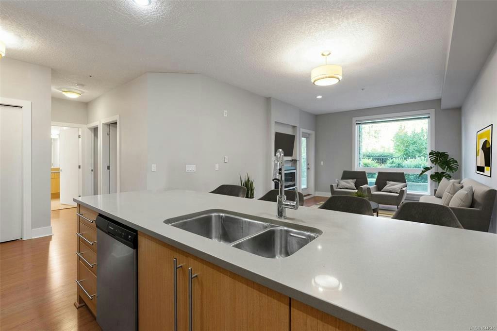 101-4529 West Saanich Road, Saanich, BC, V8Z 3G3 - 7