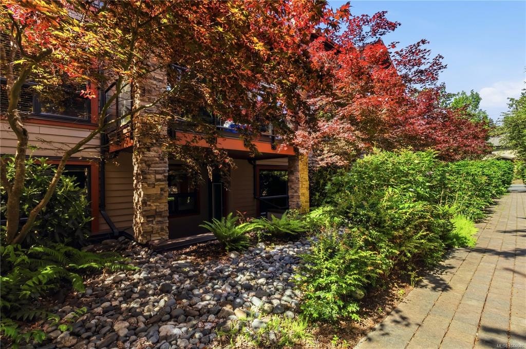 101-4529 West Saanich Road, Saanich, BC, V8Z 3G3 - 21