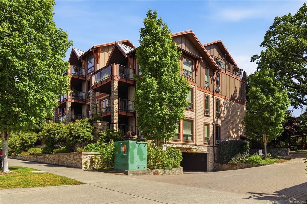 101-4529 West Saanich Road, Saanich, BC, V8Z 3G3 - 22