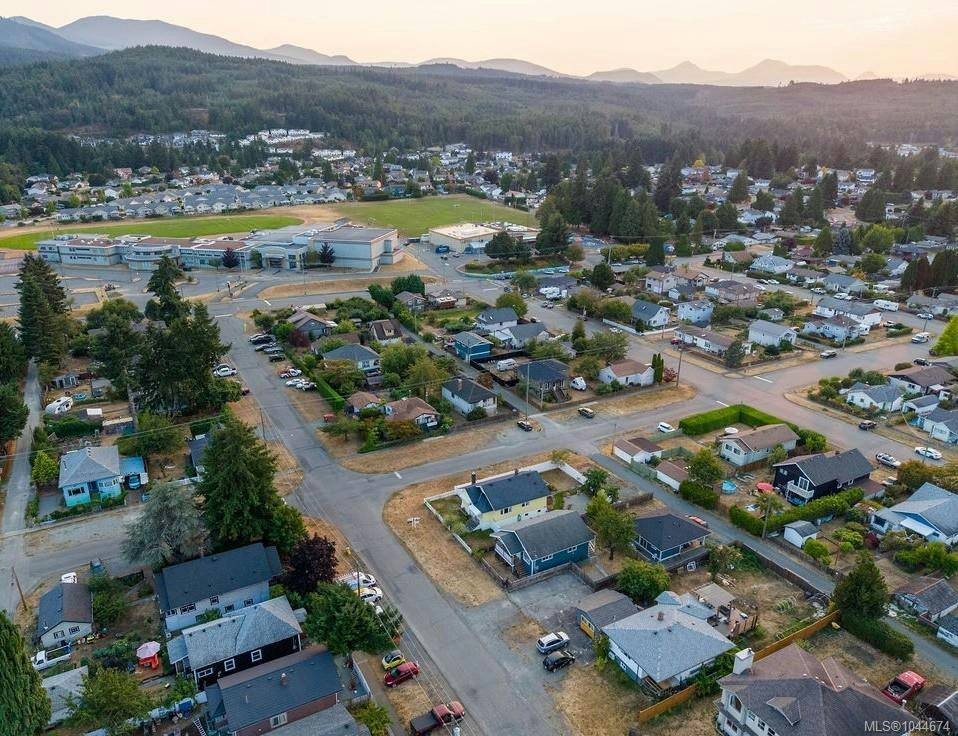 426 & 426A Buller Street, Ladysmith, BC, V9G 1T4