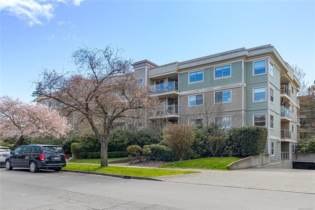 309-1025 Meares Street, Victoria, BC, V8V 3J7