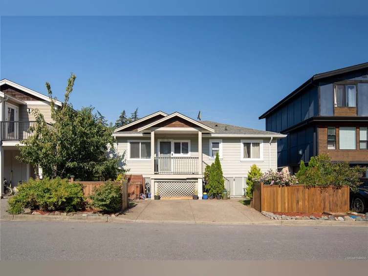 3354 Vision Way, Langford, BC, V9C 0E4