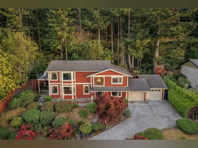5287 Lost Lake Road, Nanaimo, BC, V9T 5E6