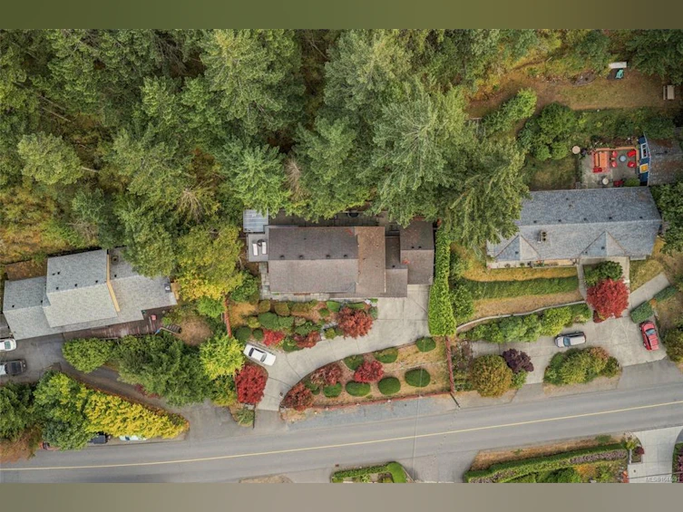 5287 Lost Lake Road, Nanaimo, BC, V9T 5E6 - 3
