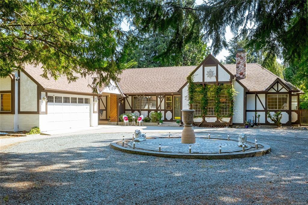 2526 W Island Highway, Qualicum Beach, BC, V9K 1B5