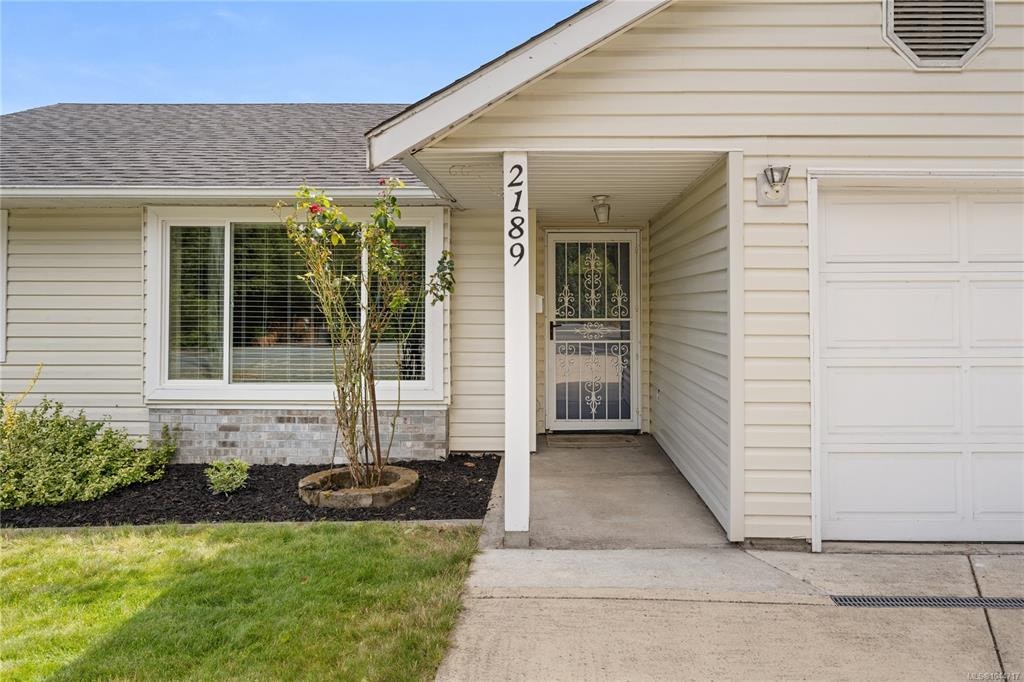 2189 Jingle Pot Road, Nanaimo, BC, V9R 6J2
